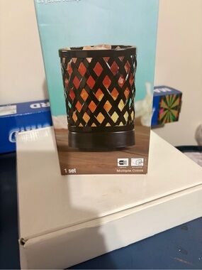 Black Lattice Himalayan Salt Lantern with Multi-Color Glow
